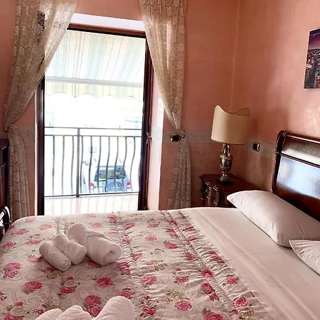 San Gennaro House-2